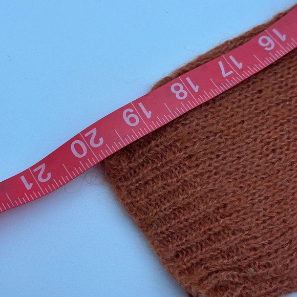 Women’s Rita Bene Italian made Sweater Rust/Orange - Picture 8 of 10